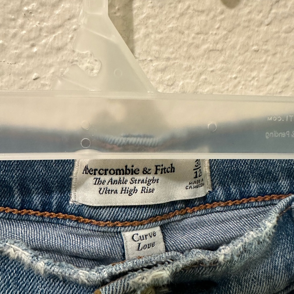 Abercrombie & Fitch | Jeans | Abercrombie Distressed Blue | Curve Love
